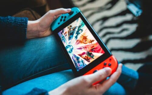 Nintendo retire la Switch originale d’Europe à cause d’une loi sur les batteries : les dates exactes