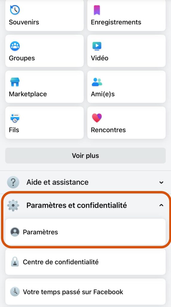 cacher amis Facebook iPhone