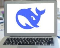 DeepSeek est interdit dans ce pays, la Chine demande à ne pas « politiser » son IA