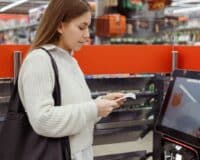 Attention : l’IA va vous surveiller aux caisses automatiques de votre supermarché