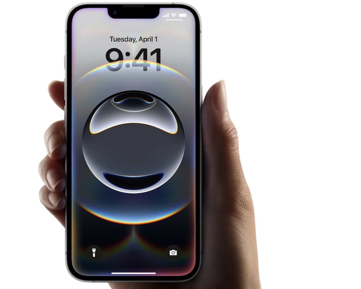 iphone 16E OLED