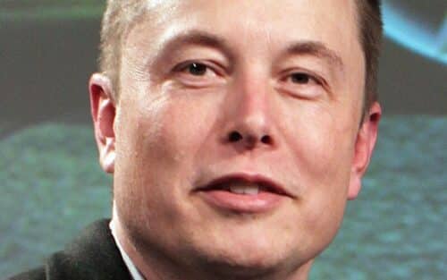 « Le CV ne suffit pas » : Elon Musk donne un précieux conseil aux candidats et recruteurs