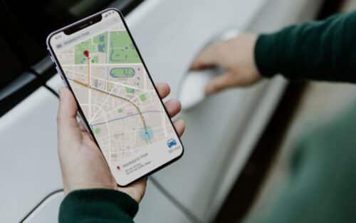 Attention si vous utilisez Google Maps ou Waze, ces smartphones ne sont plus compatibles