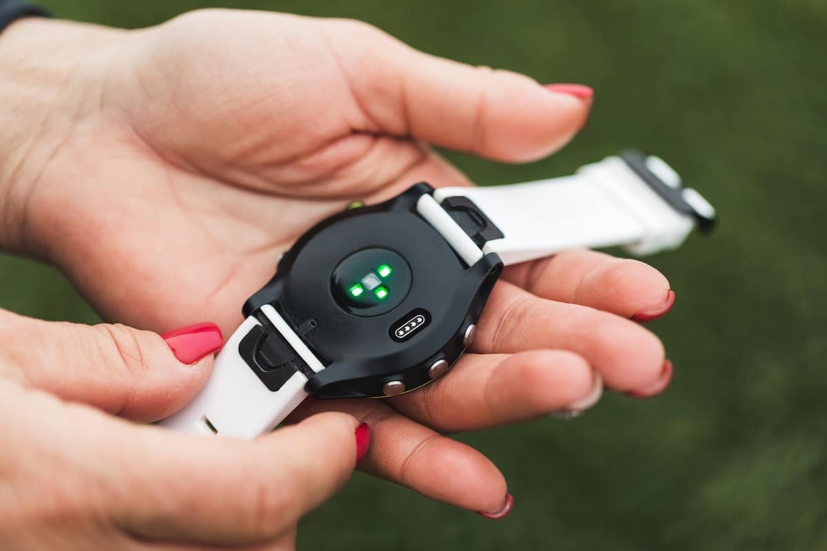 fréquence cardiaque montre connectée