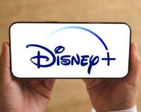 Fin du partage de compte Disney+ : quelles sont les règles et comment contourner l’interdiction en 2026 ?