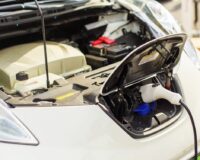 Sa Tesla roule 700 000 km pendant 8 ans : l&rsquo;état de la batterie est impressionnant