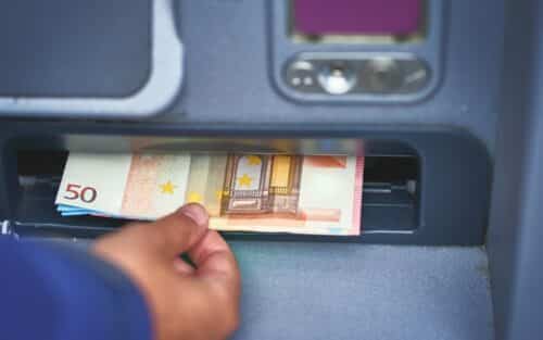 Cette banque française aux millions de clients ferme 500 agences, ce que ça change pour vous