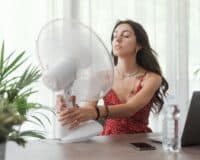 Ventilateurs, climatiseurs : voici de combien la canicule fait grimper la facture d’électricité