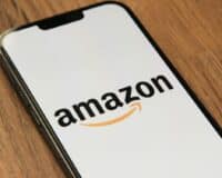Nos emplois menacés par les robots ? Amazon remplacera 600 000 employés humains d&rsquo;ici 2033