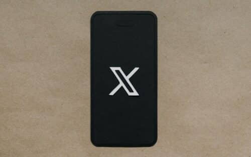 Elon Musk lance X Chat, sa messagerie cryptée qui a (déjà) une faille de sécurité