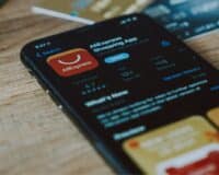 Shein, Temu, AliExpress : 3 € par article, une taxe sera appliquée à vos petites commandes