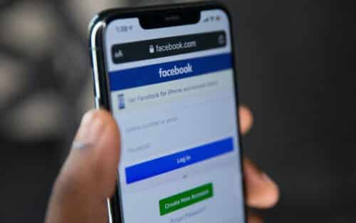Publier sur Facebook bientôt payant ? Meta envisage de facturer les publications des Pages