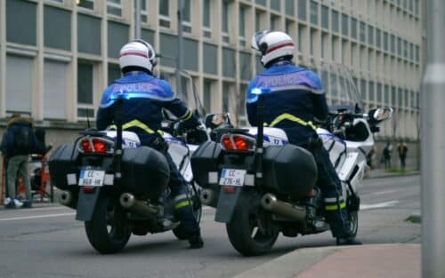 Des radars scanneront votre véhicule : la France approuve l’utilisation de caméras LAPI pour une surveillance généralisée des routes