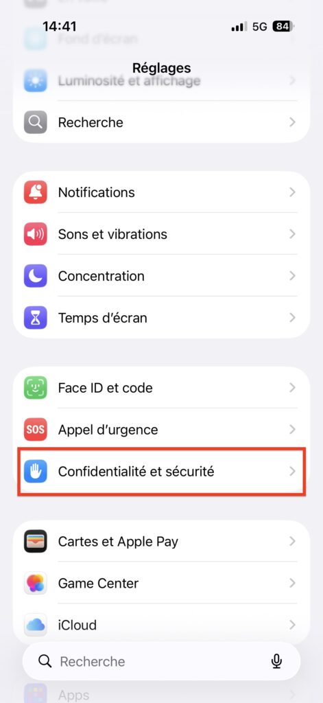 bloquer localisation Facebook iPhone