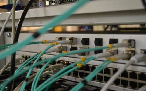 Orange repousse d’un an l’extinction de l’ADSL : 8 000 communes toujours privées de fibre