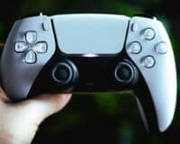 PS5 : comment réparer le drift des sticks de la DualSense sans ouvrir votre manette