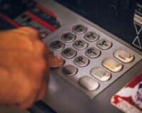 C’est bientôt terminé pour les distributeurs de billets, voici ce qui les remplacera