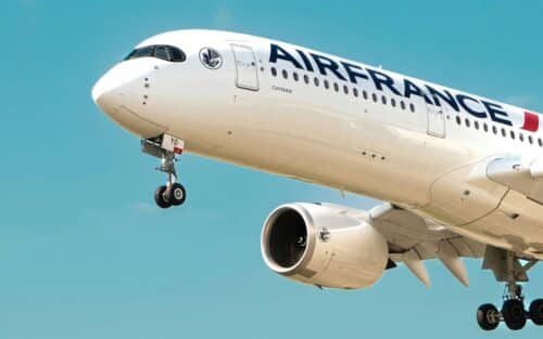 Guerre en Iran : le kérosène bondit de 50 % en Europe, les billets d’avion vont augmenter