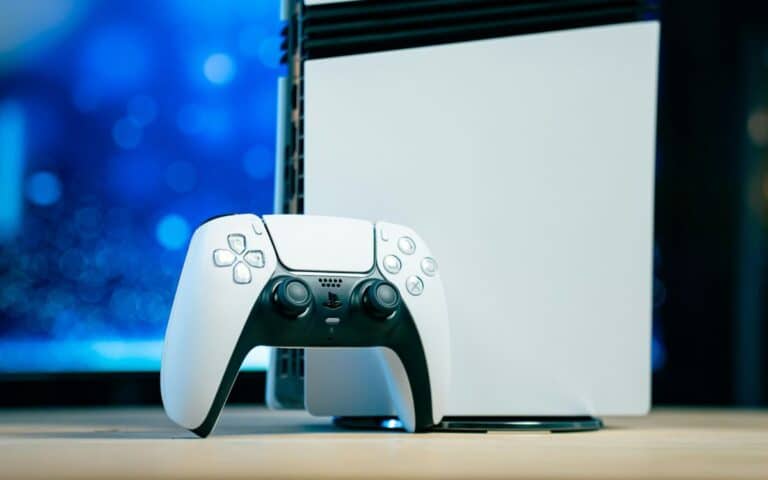 L&rsquo;émulation PS5 progresse comme jamais, un premier jeu est jouable à 60 FPS sur PC