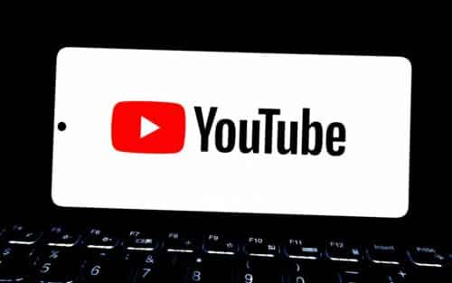 YouTube ressuscite ses DM : la messagerie privée revient en France après 6 ans d&rsquo;absence