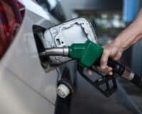 Carburant : ces 3 astuces simples peuvent vous faire économiser jusqu’à 10 centimes par litre