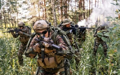 Ukraine : les soldats portent des exosquelettes, la guerre prend un tournant technologique
