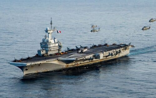 Prochain porte-avions français : ChatGPT prédit son futur nom
