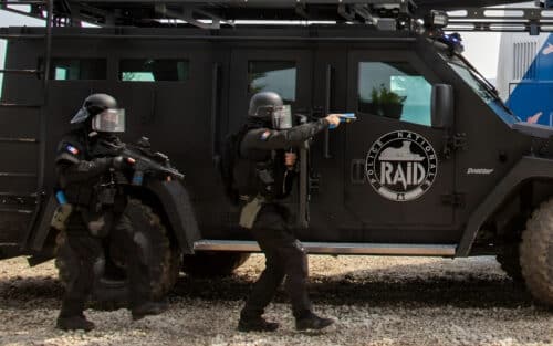 Sa discussion avec ChatGPT est signalée par le FBI, le RAID débarque à Strasbourg pour l&rsquo;arrêter