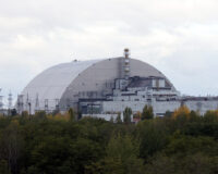 Tchernobyl : 40 ans après, la protection d’un réacteur est compromise par un drone russe