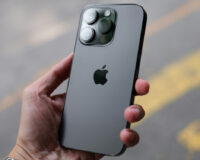 Votre iPhone aura une batterie amovible en 2027, l&rsquo;Europe fait plier Apple