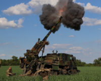Rafale, frégates, Caesar : la France vend pour 21,2 milliards d’euros d’armes, mais l’Europe achète surtout américain