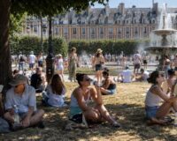 La France va étouffer sous la canicule, la nuit de samedi à dimanche sera chaude et peu reposante pour nous