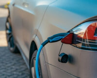 En France, la voiture électrique coûte enfin moins cher que le thermique