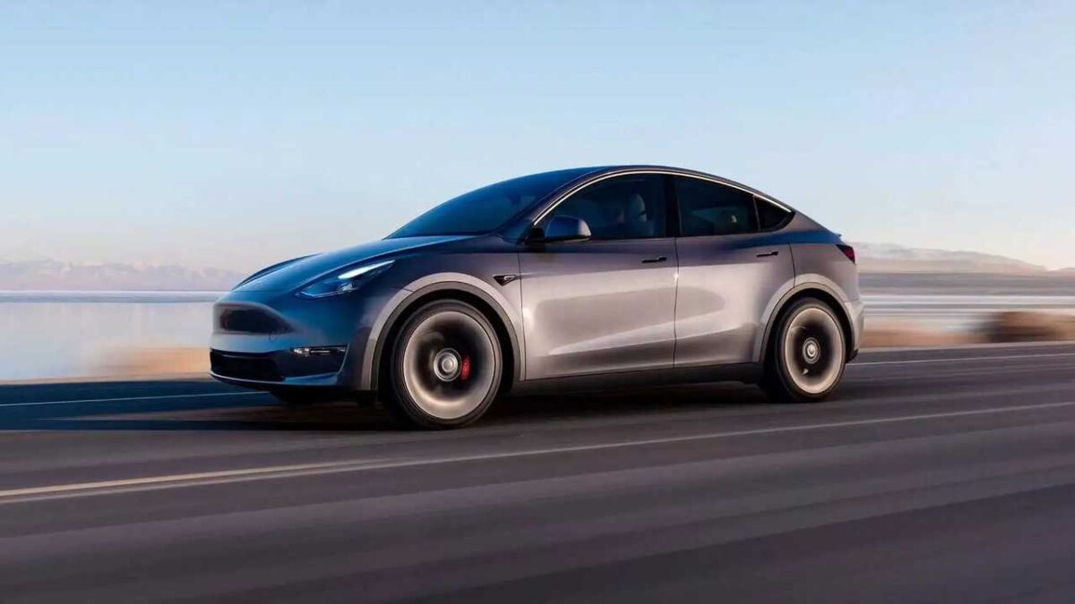 Tesla Model Y Propulsion aides