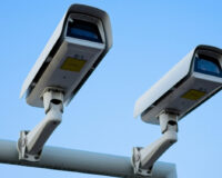 La police n&rsquo;a plus besoin de vous arrêter : la vidéo-verbalisation gagne du terrain en France